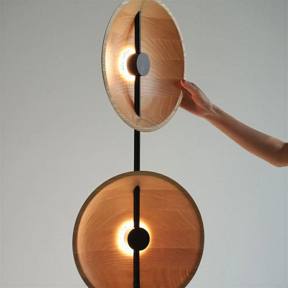Modern Floor Lamp With Sculptural Minimalist Design