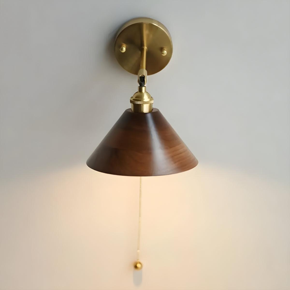 Vintage Wooden Shade Wall Light With Pull Chain Switch