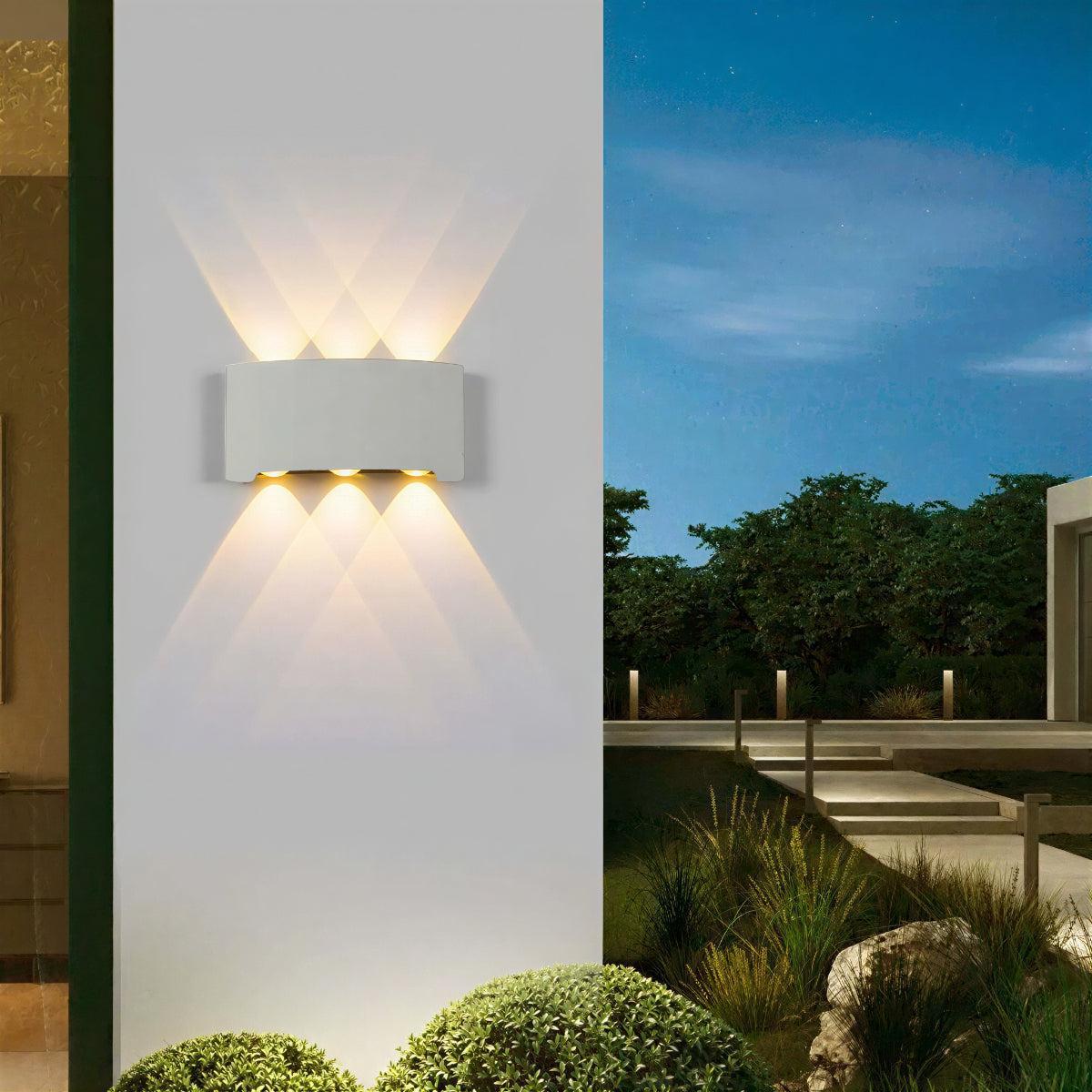 Outdoor Wall Light With Modern Symmetrical Facade Beam Design