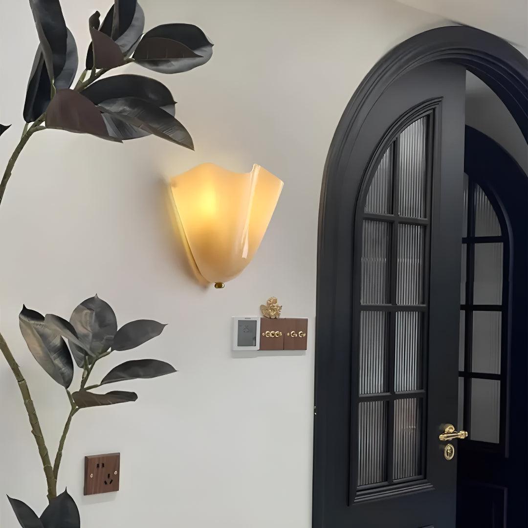 Wall Lamp with Elegant Petal Curved Glass Style